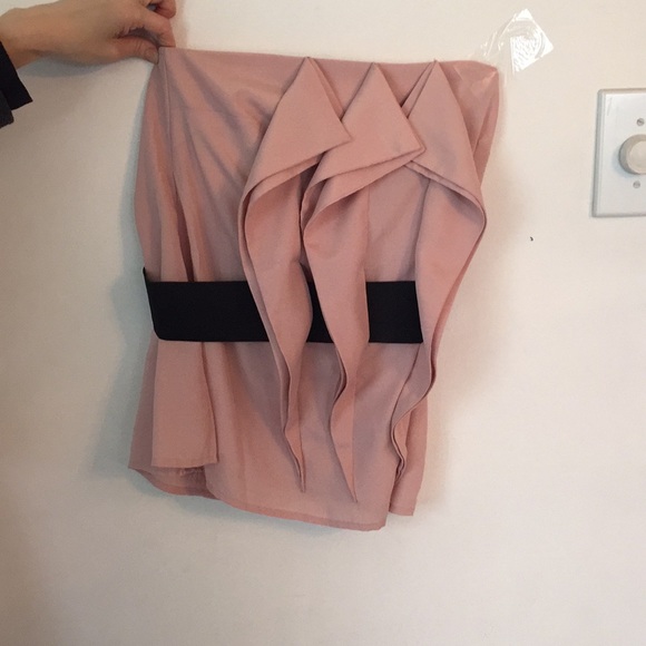 Forever 21 Tops - Pink ruffle top